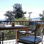 And Blue Βίλα Glykadi