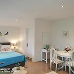 And Blue Βίλα Glykadi