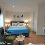 And Blue Βίλα Glykadi