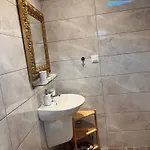 Βίλα And Blue Glykadi