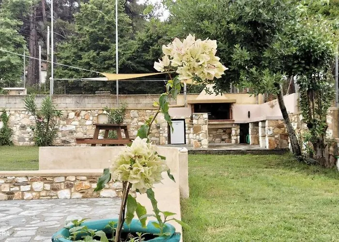 And Blue Vilă Glykadi