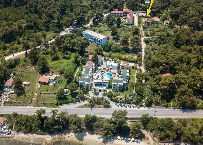 And Blue Vilă Glykadi